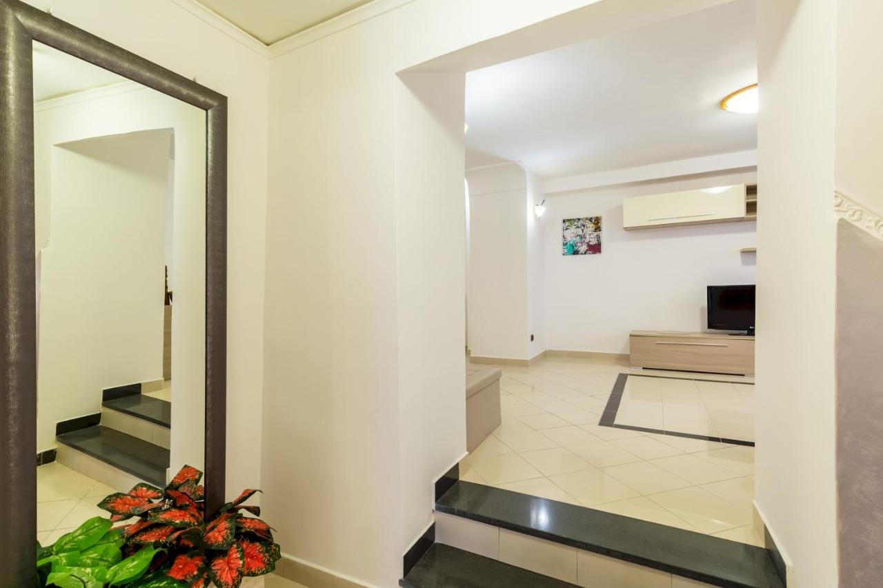 Qs1 - Indipendent Flat In Center Nápoles Exterior foto